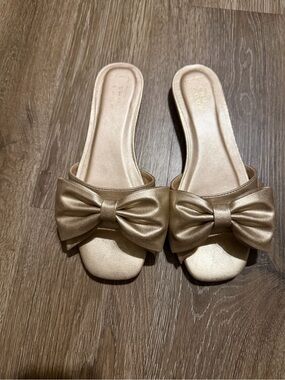 Shushop- Women’s Gold Bow Slide Sandals-NEW